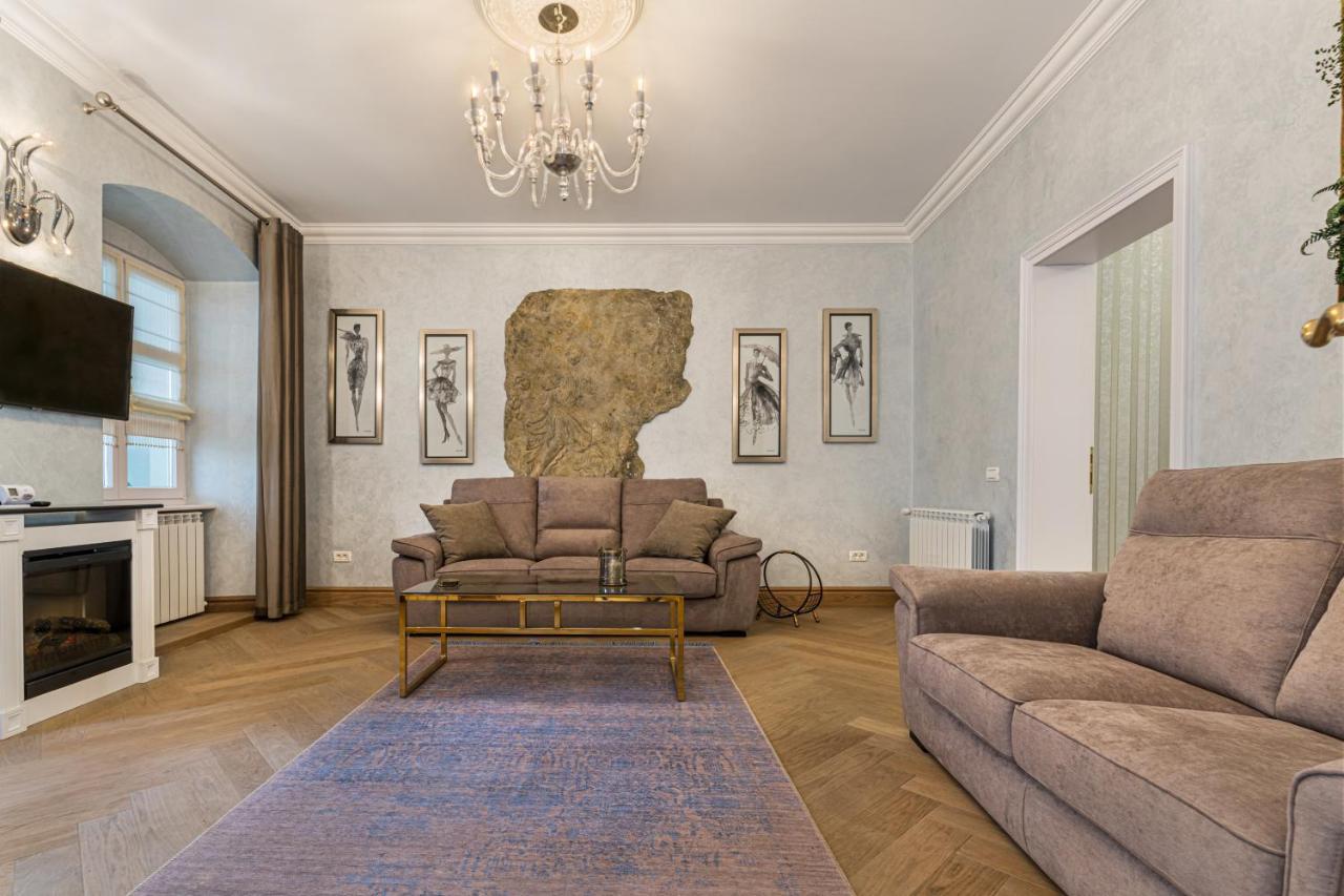 Krone Apartment Брашов Экстерьер фото